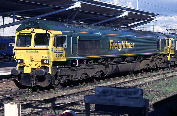 66606 (Cat No GWA66606) RUGBY 25-06-03 GRAHAME WAREHAM