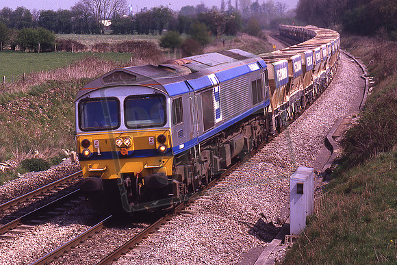 59003 YEOMAN HIGHLANDER (Cat No KMM59003D) 1005 & 09.40 Acton & Brentford Town - Merehead Quarry 6B11 Near Midgham 24-04-1987 Ken Moseley C0575