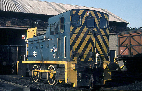 2423 (Cat No RU2423) ABERDEEN FERRYHILL 21-9-1974 (R USHER)