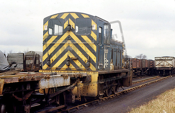 03137 (Cat No RU03137) GOOLE DEPOT 12-3-1975 (R USHER)