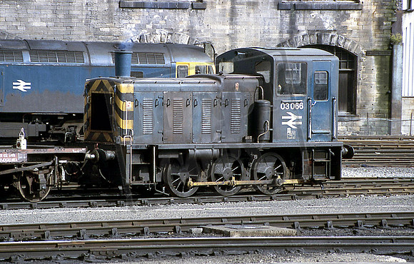 03066 (Cat No UN03066)