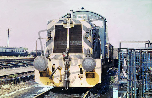 07010 (Cat No RU07010) EASTLEIGH 2-9-74 (R USHER)