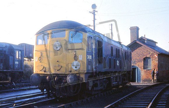 24011 (Cat No RU24011) ABERDEEN FERRYHILL 21-9-1974 (R USHER)