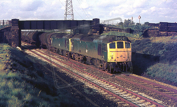 25287 & 25300 (Cat No KB25287) MOORE 26-5-76 KEITH BARBER