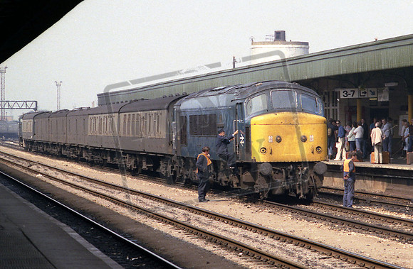 45023 (Cat No NR45023) CARDIFF CENTRAL 21-7-84 NIGEL J ROBINS