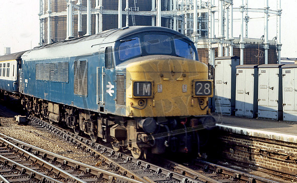45132 (Cat No RU45132B) ST PANCRAS 26-5-75 R USHER