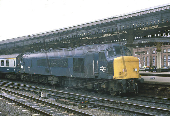 46025 (Cat No UN46025) YORK