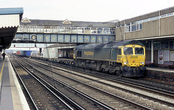 66567 (Cat No MD66567) 24-3-10 MARTYN DAVIES