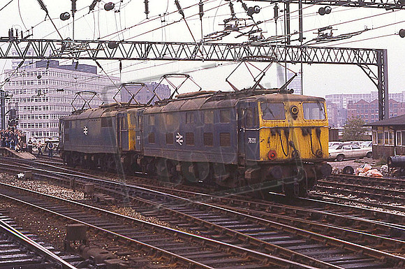 76011 76025 (Cat No CW76011) MAN PIC 27-10-79 COLIN WHITFIELD