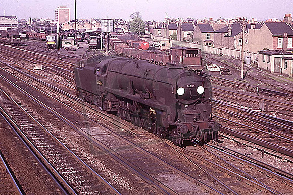 34004 (Cat No UNS34004) WIMBLEDON 30-4-1966