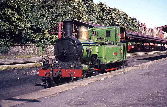 10 No 10 (Cat No IOM10) DOUGLAS IOM 31-08-1968