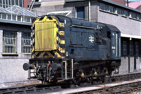 08821 (Cat No TTR3053)  Southall JUL 85 Kevin Derrick