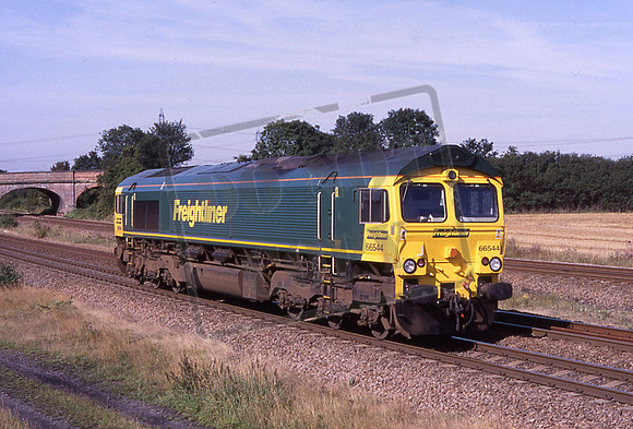 66544 (Cat No 214-19) Burton Salmon 16-08-02 John Elliott