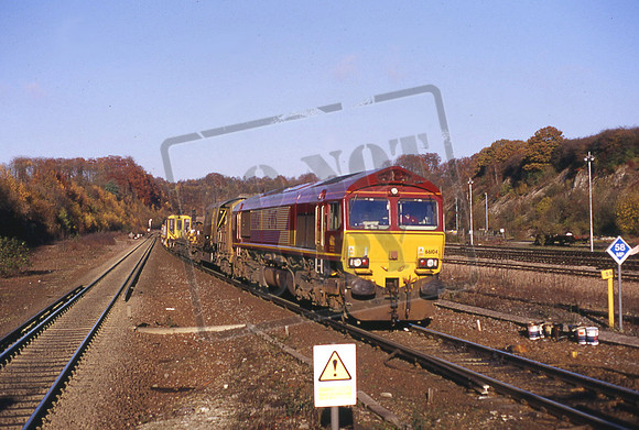 66104 (Cat No 212-12)  Micheldever 26-11-01 Martin High