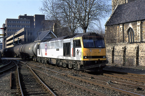 60065 KINDER LOW (Cat No TTR2762) Lincoln on the 6E54 Kingsbury - Humber tanks. 10-03-97 Michael Hill