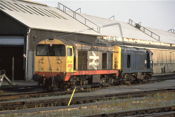 20122 & 20119 (Cat No 4-11) Ayr Depot. 19-07-90 Ian Ball