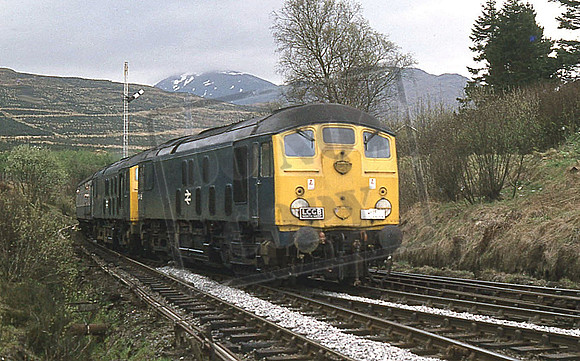 24013 24066 (Cat No UN24013) CRIANLARICH 1973