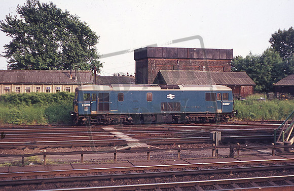 E6037 (Cat No UNE6037) Near Wimbledon 13-06-1969