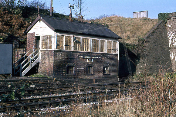 NEATH & BRECON JUNCION SIGNAL BOX (Cat No TTR10183) 26-11-77 David Canning