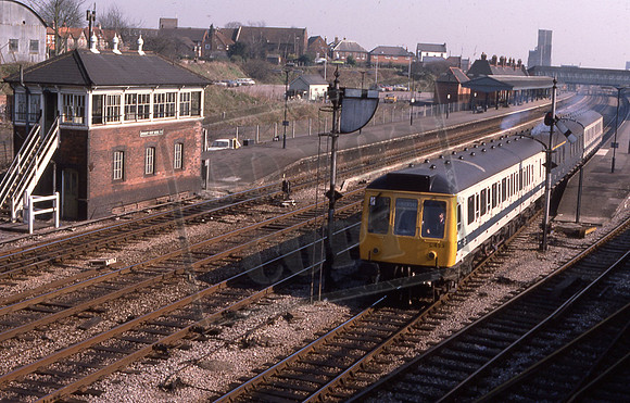 L433 (Cat No 201-39) Newbury 1978 David Canning