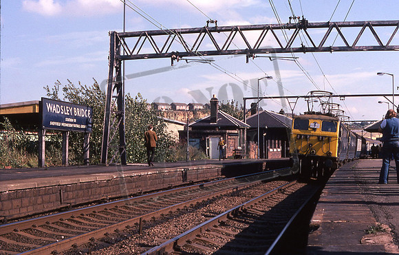 Wadsley Bridge  (Cat No 202-26) RPPR AC-DC Tour 76021 & 76013 16-09-1978 David Canning