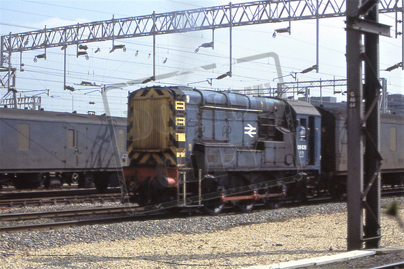 08628 (Cat No TTR368) Bletchley shunting parcels stock MAY 89 Martin High