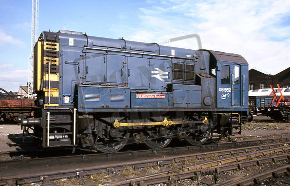08562 THE DONCASTER POSTMAN (Cat No TTR926) Doncaster Works 28-09-86 George Walker