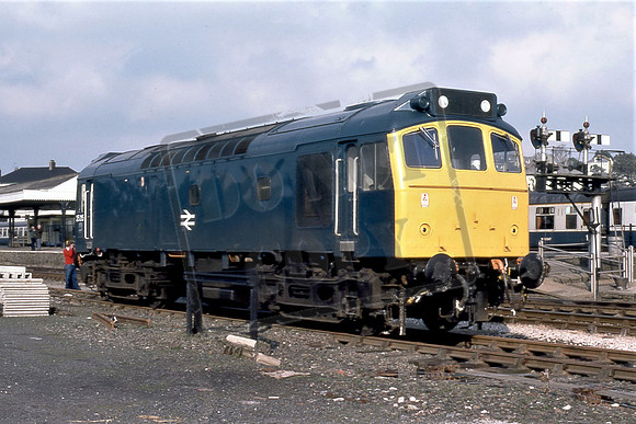 25215 (Cat No TTR10031) Par  05-03-78 David Canning