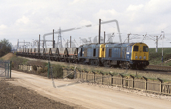 20128 & 20169 (Cat No 64-12) Warrington. Empty HAAs to Parkside. 24-04-91 Ian Ball
