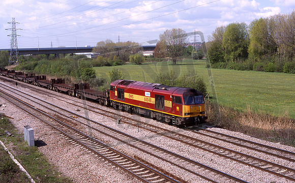 60048 EASTERN (Cat No 212-02) Cardiff 04-05-01 Andrew Wiltshire