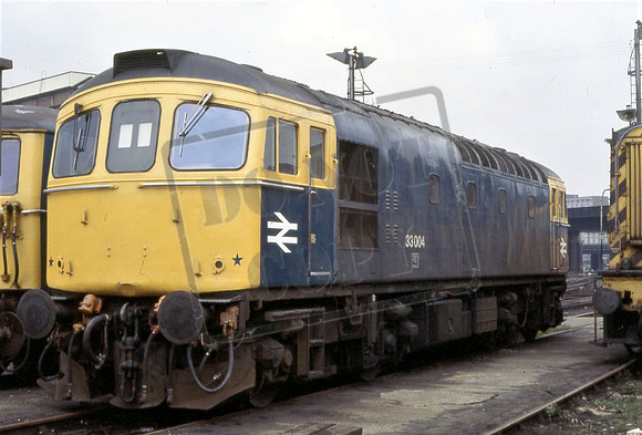 33004 (Cat No 201-24) Stewarts Lane 22-04-77 Colin J Marsden