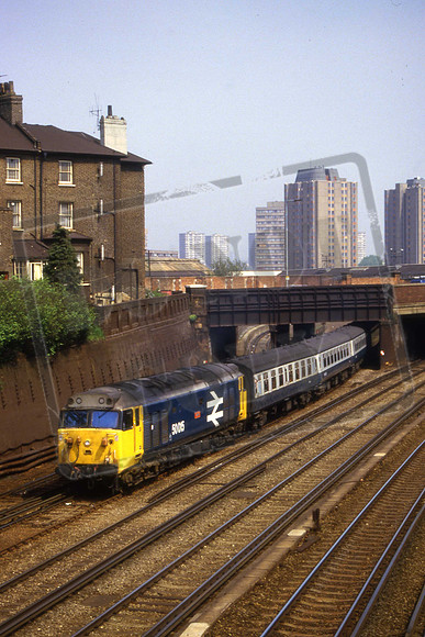 50015 VALIANT (Cat No KM50015) West of Clapham Junction