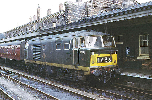 7064 (Cat No UN7064) Worcester 1964