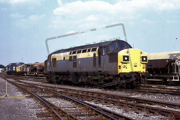37012 & 37057 (Cat No UN37012) Westbury Sidings 11-08-95