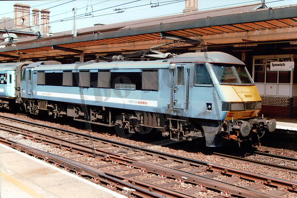 90 011 ipswich e