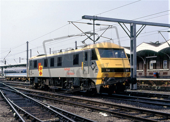 90136 (Cat No TTR1425) Ipswich 25-04-93 Arthur Cannings