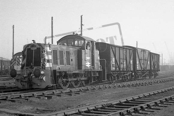 2997 TTP SOUTHAMPTON DOCKS 1969