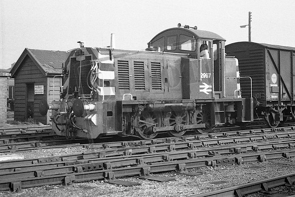 2997 TTPB SOUTHAMPTON DOCKS 1969