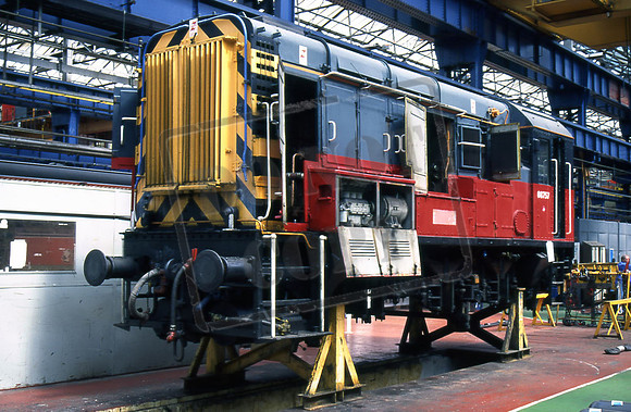 08750 (Cat No TTR2401) Crewe Works 17-7-95 Darren Ford