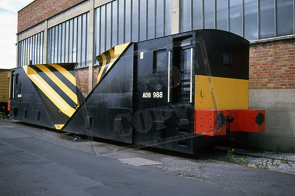 ADB988 (Cat No TTR2561) Thornaby 16-03-95 Darren Ford