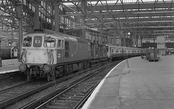 TTP33113 WATERLOO 16-11-82 CJM