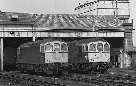 TTP33202 33205 HITHER GREEN 09-10-1982 COLIN MARSDEN