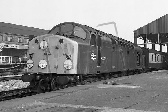 TTP40046 CHESTER 13.45 Manchester Victoria-Bangor 29-8-198 Colin Marsden1