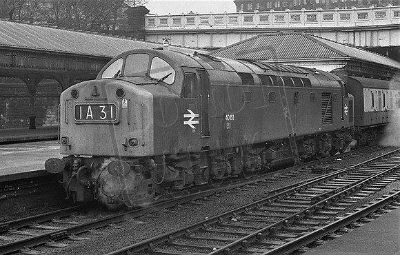 TTP40151 EDINBURGH WAVERLEY