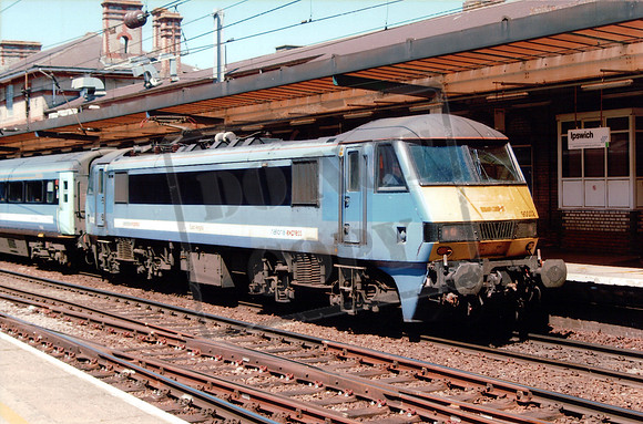 90 002 ipswich b