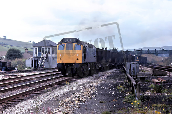 25115 (Cat No UN25115)  Chinley Station 1977