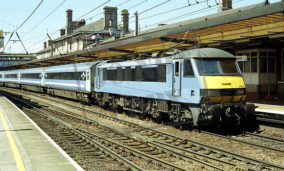 90 013 ipswich 17 6 06 a
