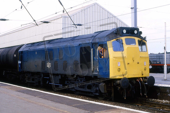 25058 (Cat No UN25058C)Warrington Bank Quay May 1986