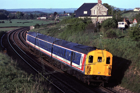 205032 (Cat No UN205032) 1993