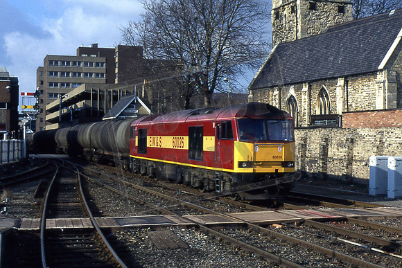 60026 (Cat No TTR2737) Lincoln on the 6E82 Colwick - Lindsey tanks. 5-2-1997 Michael Hill